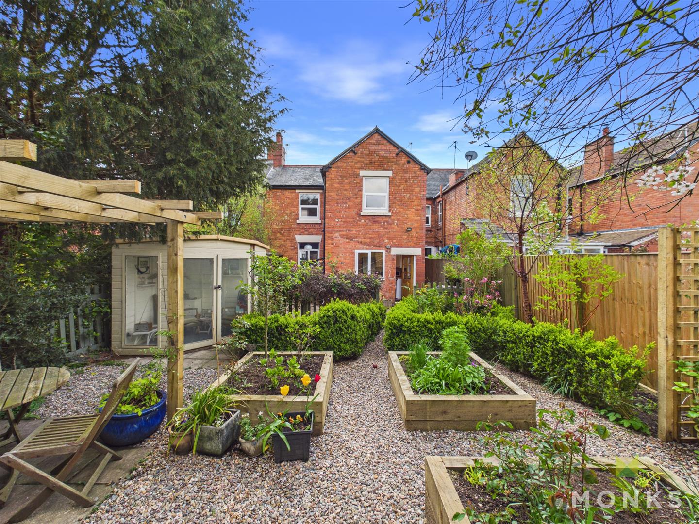 8 Holbache Road, Oswestry, SY11 1RP For Sale